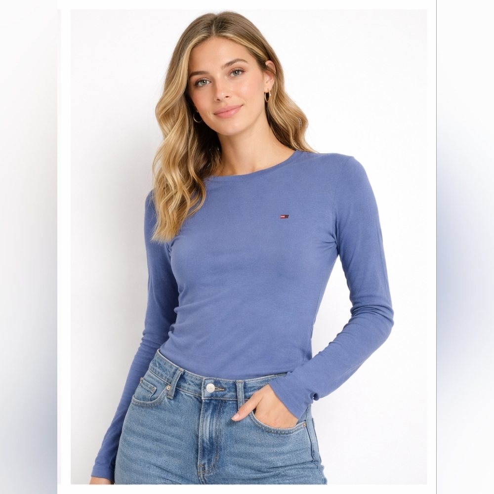 4/$20 Tommy Hilfiger Women's Blue Long Sleeve Top